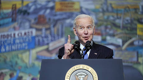 Joe Biden speaks at the North America's Building Trades Unions (NABTU) Legislative Conference in Washington, DC, April 6, 2022 © AP / Carolyn Kaster