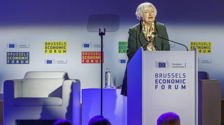 Janet Yellen delivers a lecture at the Brussels Economic Forum 2022 in Brussels, Belgium, May 17, 2022 © AP / Olivier Matthys