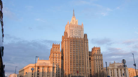 Russia expels dozens of foreign diplomats
