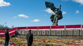 Victory Day flowers stir conflict between authorities and residents in Baltic country