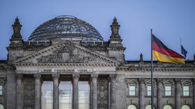 Excanciller alemán demanda al parlamento — RT Mundo