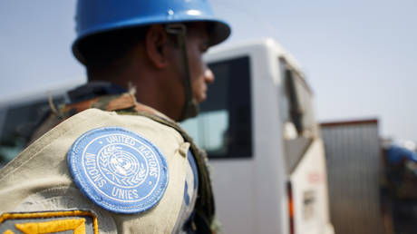UN peacekeeper, Blue Beret, on the United Nations Mission in South Sudan, UNMISS in Juba. © Thomas Trutschel / Photothek via Getty Images