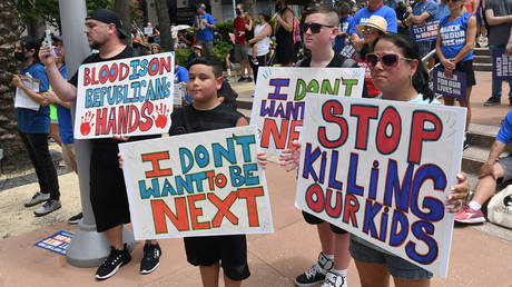 Anti-gun demonstrators in Orlando © Getty Images / Paul Hennessy