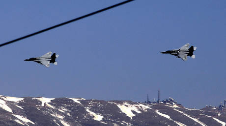 Israel's F-15 fighter jet planes in the air over Hermon Mount near the Syrian border. © AFP / Jalaa Marey