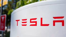 Tesla shares drop after Elon Musk’s email