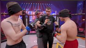 Bizarre ‘blindfolded MMA fight’ goes viral (VIDEO)