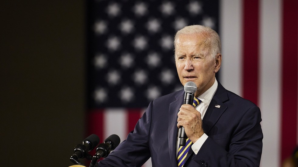 Biden’s age turns into ‘problem’ for White Home – NYT — RT World Information