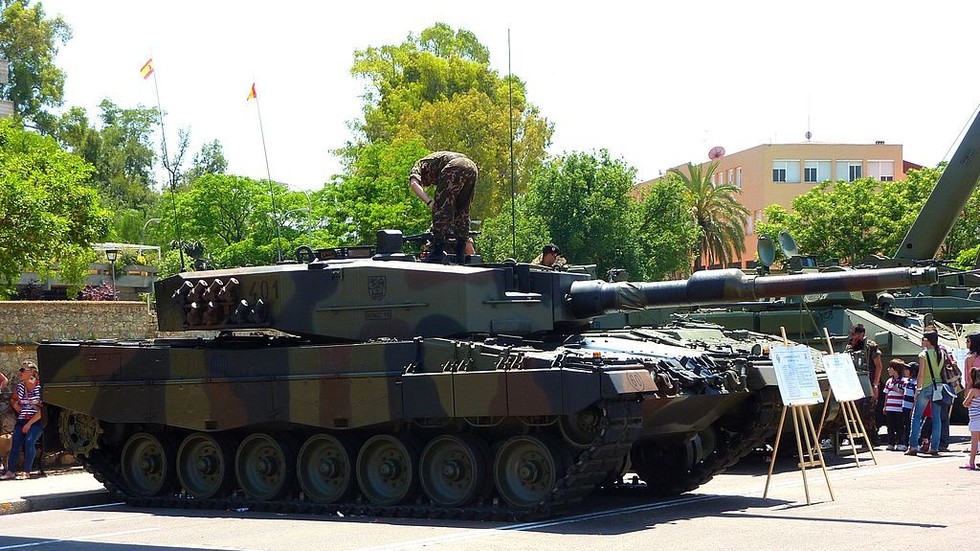 Spain to present tanks to Ukraine – studies — RT World Information