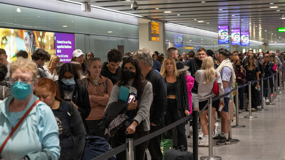 London airport stops promoting tickets — RT World Information