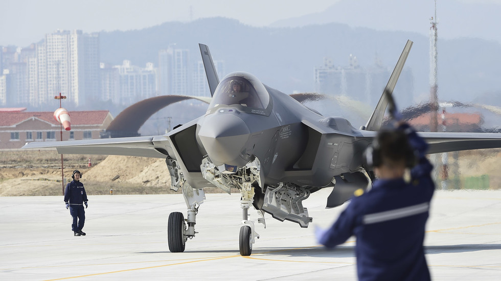 US and South Korea in first joint stealth fighter drill — RT World Information