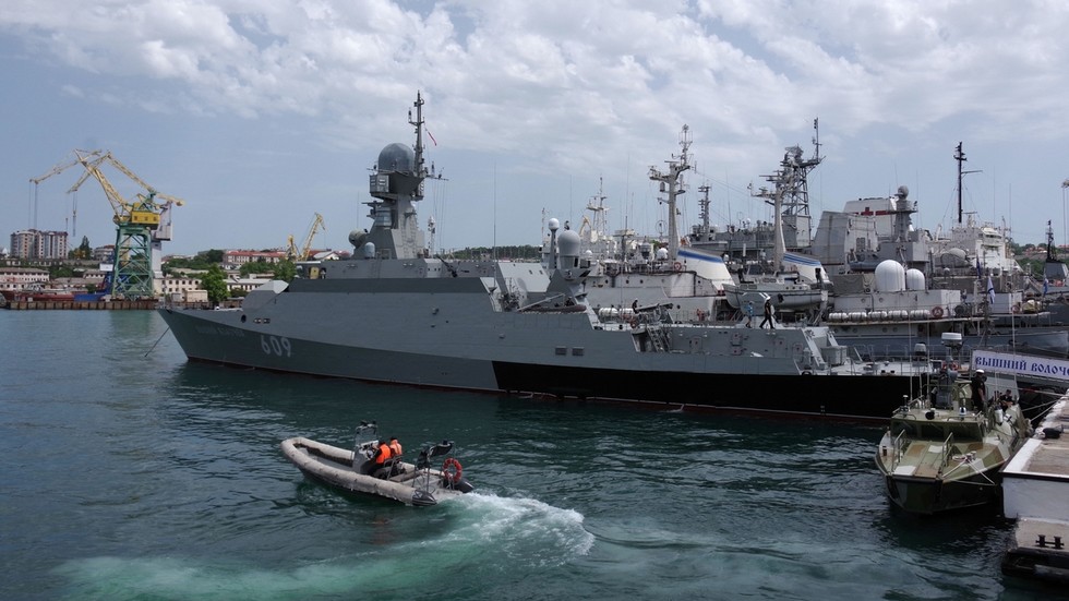 Kiev threatens to destroy Russia’s Black Sea fleet