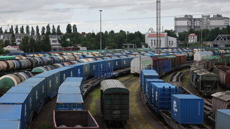 The view shows the Kaliningrad Sortirovochny (Sorting) railway station filled with cargo trains in Kaliningrad, Russia. © Sputnik / Mikhail Golenkov