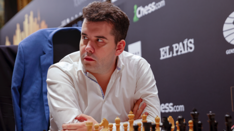 Russian Grandmaster sets up world title clash with Carlsen