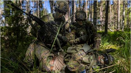 Finnish soldiers during a military exercise in Sweden, June 11, 2022. © Jonas Gratzer / Getty Images