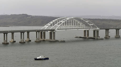 Экс-командующий НАТО призывает атаковать Крымский мост