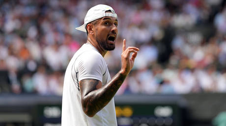 Nick Kyrgios remonstrated with the umpire during his defeat to Novak Djokovic. © Zac Goodwin / PA Images via Getty Images