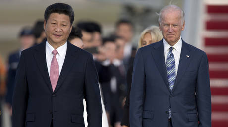 Chinese President Xi Jinping and US President Joe Biden © AP Photo / Carolyn Kaster