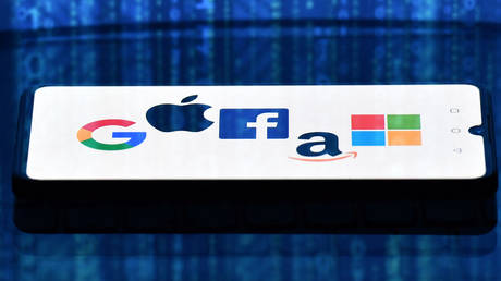 Google and Microsoft retrench as recession looms