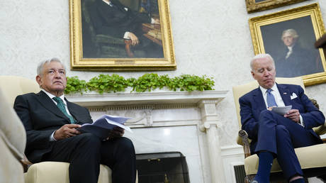 Mexican president unveils written plea to Biden
