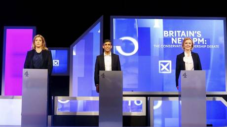 Penny Mordaunt (L), Rishi Sunak (C) and Liz Truss (R) take part in a televised debate for the candidates for leadership of the Conservative party in London, Britain, July 15, 2022 © AP / Victoria Jones