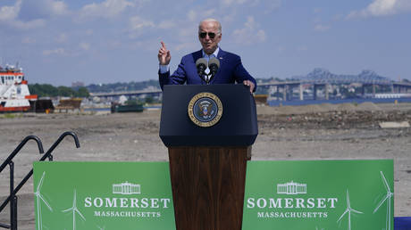Joe Biden speaks about climate change at Brayton Power Station in Somerset, Massachusetts, July 20, 2022 © AP / Evan Vucci