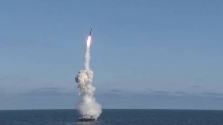 Russia explains strike on major Ukrainian port