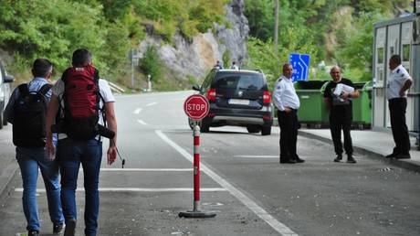 File photo: Ethnic Albanian police block Jarinje crossing to confiscate Serb documents, September 27, 2021