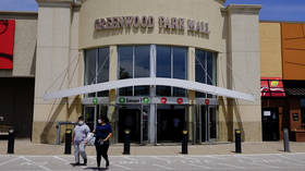 Four dead in mall shooting