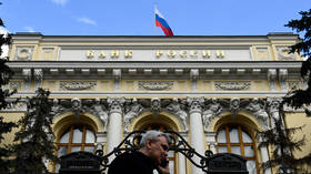 Russia slashes key interest rate
