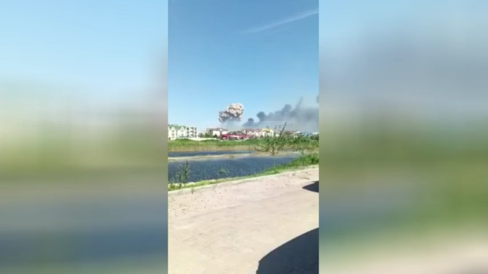 Several blasts rock Crimea (VIDEOS)