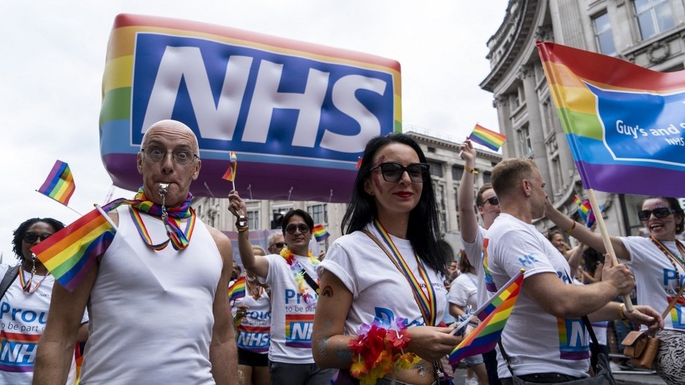 NHS hospitals adopting woke phrases like ‘birthing individuals’ – media — RT World Information NHS hospitals adopting woke phrases like ‘birthing individuals’ – media — RT World Information