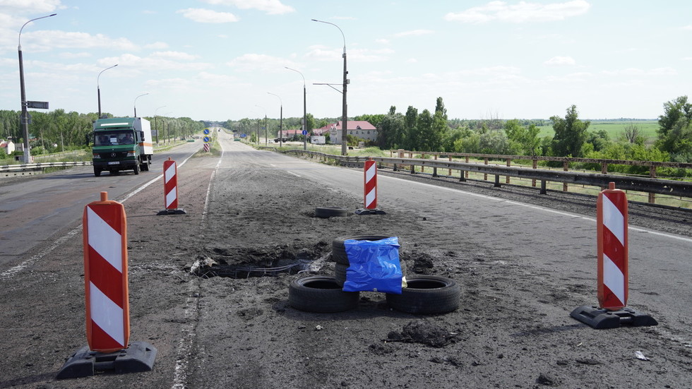 Two civilians die after Ukraine attacks key bridge