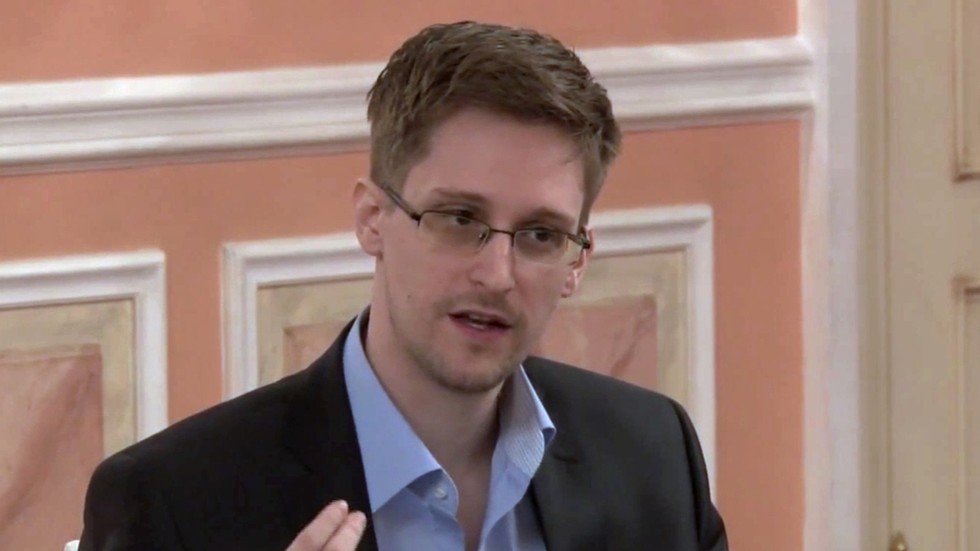 US asked UK spies to stop Snowden leaks publication – media