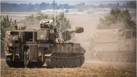 Israeli artillery vehicle near Sderot on the Israeli-Gaza border, August 6, 2022. © Ilia Yefimovich / Picture Alliance / Getty Images