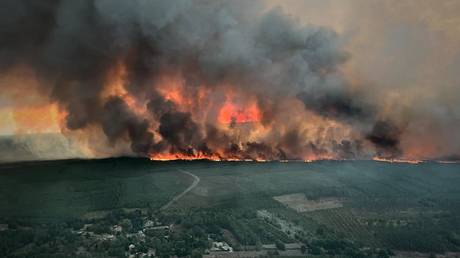 France’s largest wildfire might be ‘act of arson’