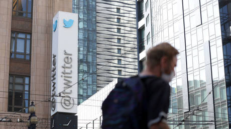 Twitter reactivates 2020 election policy