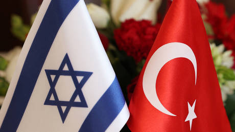 Israel and Turkey announce normalization of ties