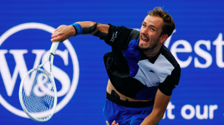 Medvedev storms into Cincinnati semis (VIDEO)