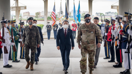 South Korean Defense Minister Lee Jong-seop visits Camp Humphreys, the largest US overseas military base, August 8, 2022
