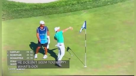 Crowd loves golf star’s reaction to bizarre fan stunt (VIDEO)