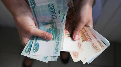 Russia to broaden scope of national currencies trade