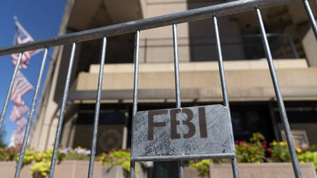 FBI agent accused of sabotaging Hunter Biden probe resigns – media