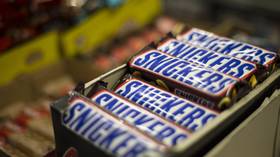 Candy giant apologizes to China