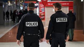 Police shoot dead knife-wielding man at Paris airport