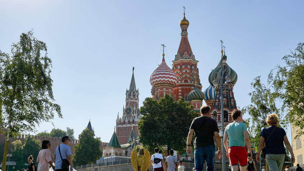 Moscow responds to EU ditching visa deal with Russia