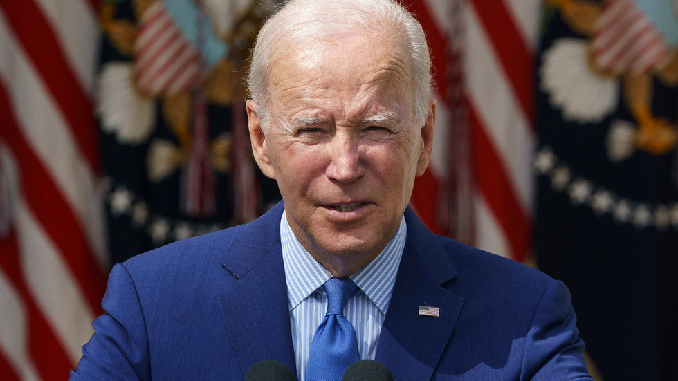 Biden warns Russia against nuclear option in Ukraine