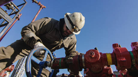 EU to debate Russian gas price cap – Reuters