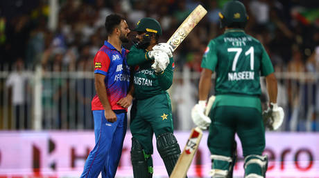 Violent fan clashes mar Pakistan-Afghanistan cricket match (VIDEO)