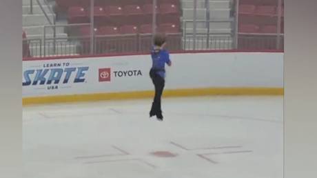 Teen skating star achieves world first with incredible move (VIDEO)