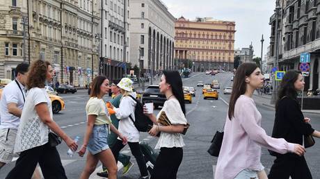 Russia lowers key rate as inflation drops